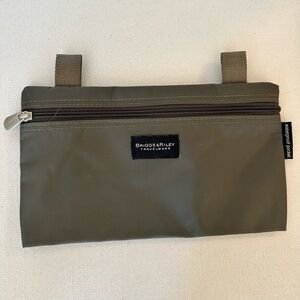 Briggs & Riley Green Waterproof Pouch Clutch with Durable Design